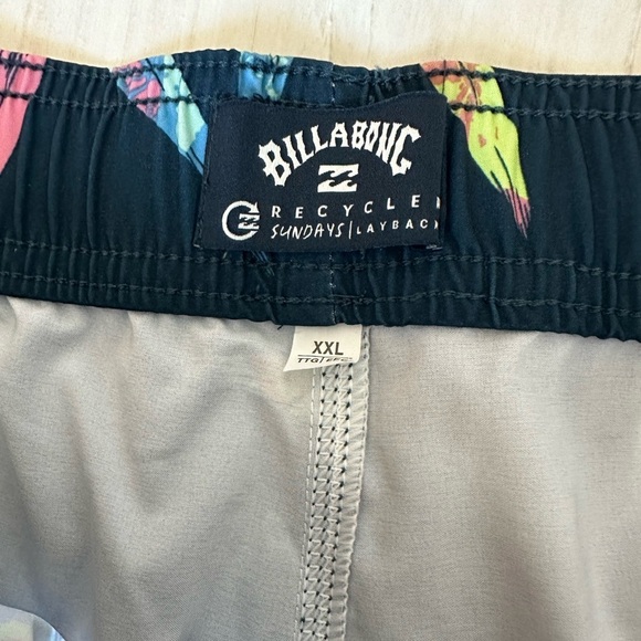 NWT Billabong SUNDAYS LAYBACK Volley Swimsuit - Picture 5 of 8